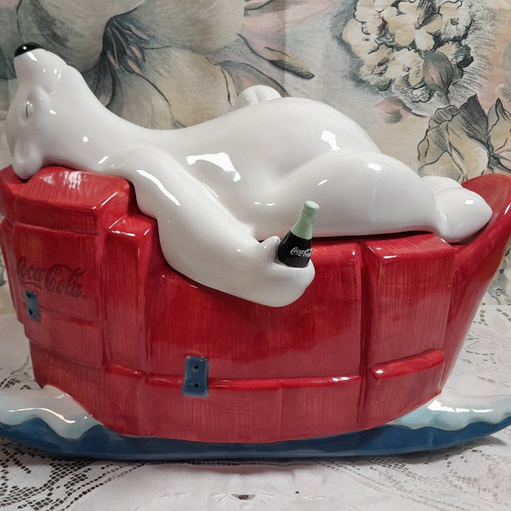 2002 Sakura Earthenware Coca-Cola Polar Bear Cookie Jar